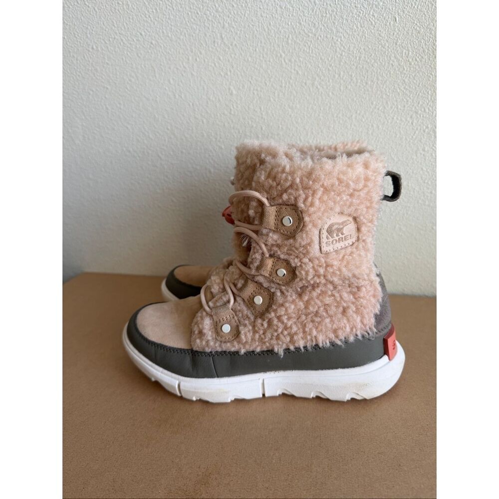 SOREL YOUTH  GRADE SCHOOL EXPLORER COZY BOOTS SIZE 3